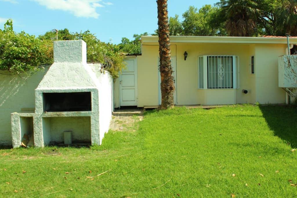 Big beautiful house with garden in 5ta Sección neighbourhood Mendoza Exterior foto